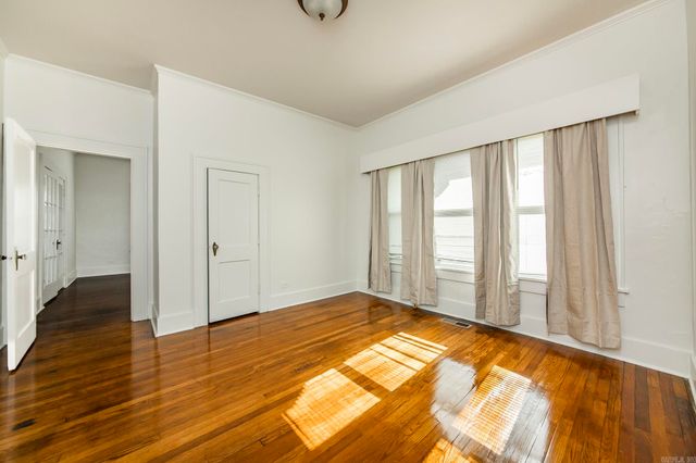 204 SE 3rd Street, England, AR 72046