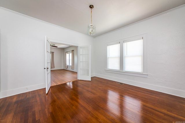 204 SE 3rd Street, England, AR 72046