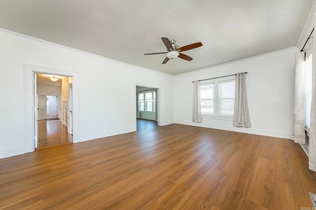 204 SE 3rd Street, England, AR 72046