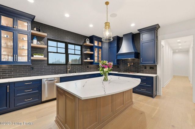 2259 Taylor Wood Rd, Simpsonville, KY 40067