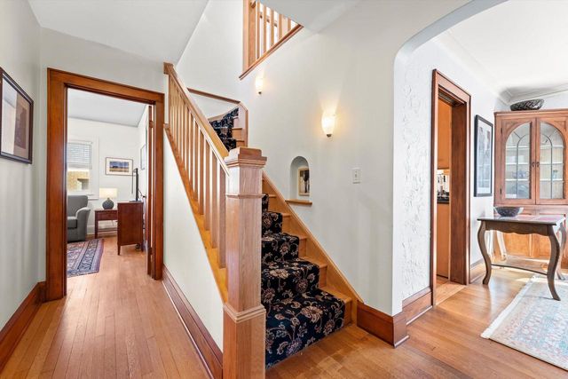 4832 N Newhall STREET, Whitefish Bay, WI 53217