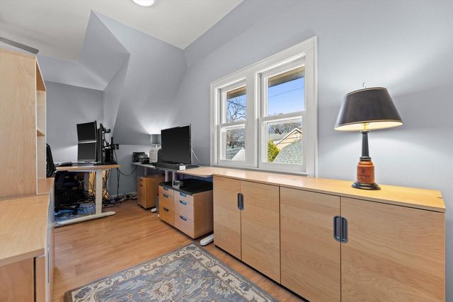 4832 N Newhall STREET, Whitefish Bay, WI 53217