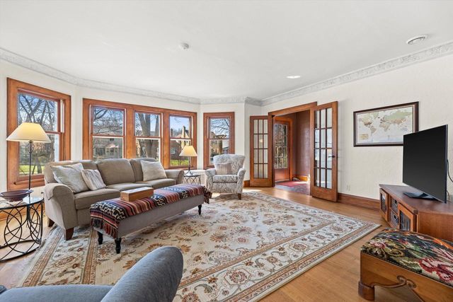 4832 N Newhall STREET, Whitefish Bay, WI 53217