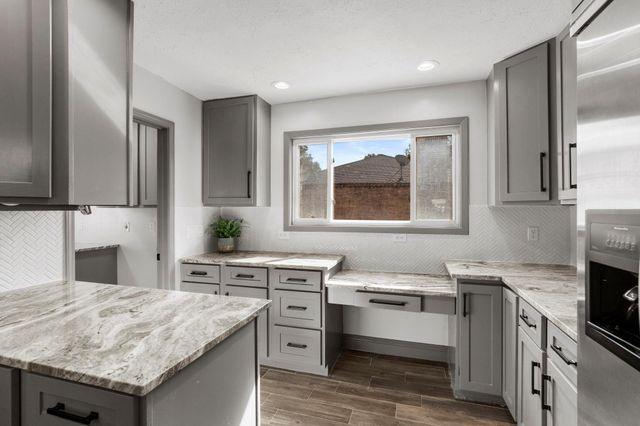 3031 Fairway Drive, Sugar Land, TX 77478