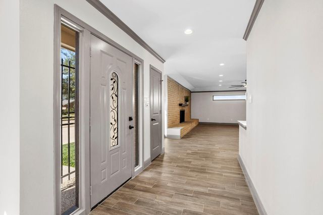 3031 Fairway Drive, Sugar Land, TX 77478