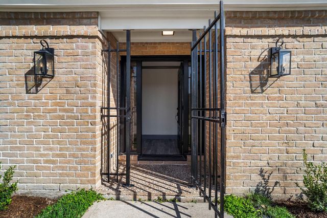 3031 Fairway Drive, Sugar Land, TX 77478