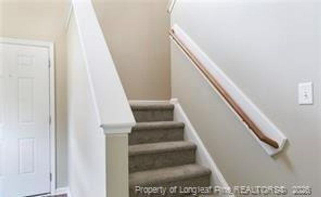 377 Roanoke Drive, Raeford, NC 28376