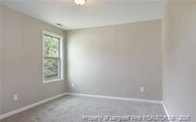 377 Roanoke Drive, Raeford, NC 28376