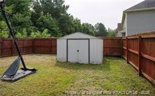 377 Roanoke Drive, Raeford, NC 28376