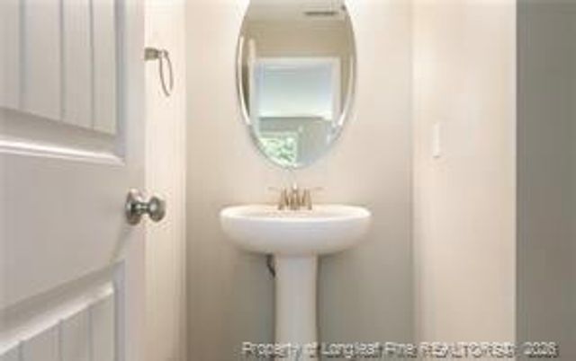 377 Roanoke Drive, Raeford, NC 28376