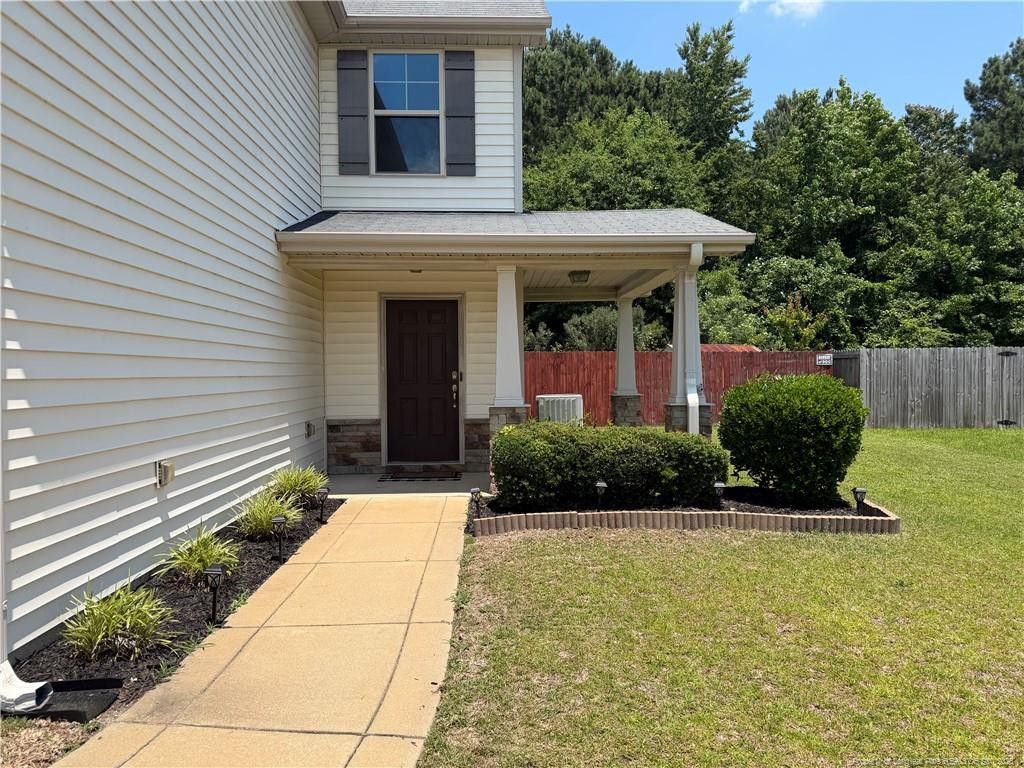 377 Roanoke Drive, Raeford, NC 28376