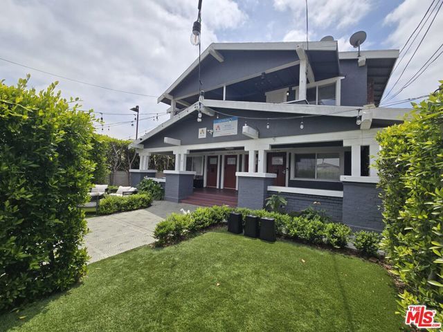 1324 W 30th Street, Los Angeles, CA 90007