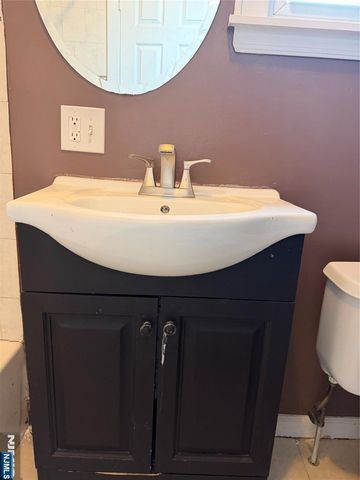 185 Linden Avenue, Irvington, NJ 07111