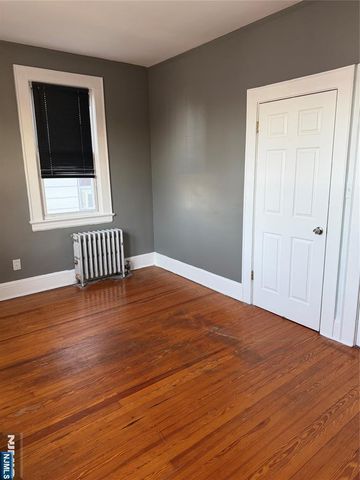 185 Linden Avenue, Irvington, NJ 07111