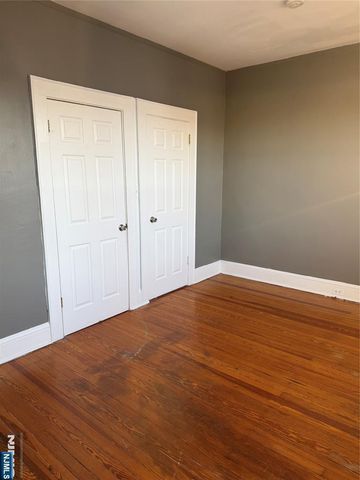 185 Linden Avenue, Irvington, NJ 07111