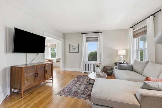 59 Beech Ave, Melrose, MA 02176