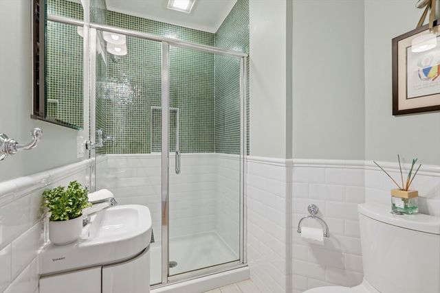 59 Beech Ave, Melrose, MA 02176