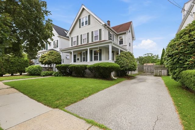59 Beech Ave, Melrose, MA 02176