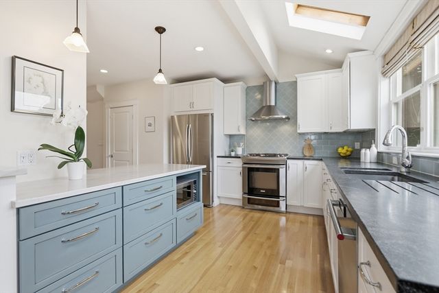 59 Beech Ave, Melrose, MA 02176