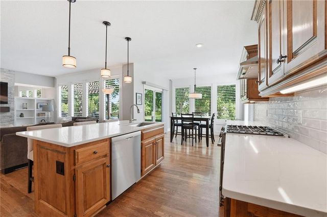 4910 W 155TH Terrace, Overland Park, KS 66224