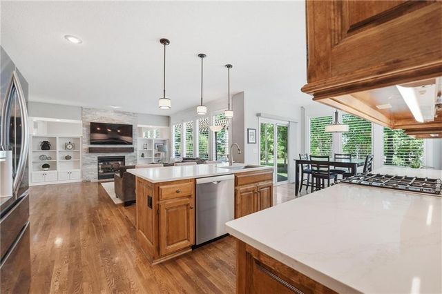 4910 W 155TH Terrace, Overland Park, KS 66224
