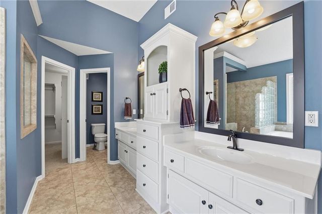 4910 W 155TH Terrace, Overland Park, KS 66224