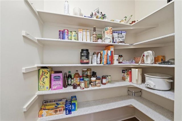 4910 W 155TH Terrace, Overland Park, KS 66224