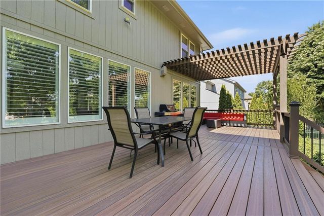4910 W 155TH Terrace, Overland Park, KS 66224