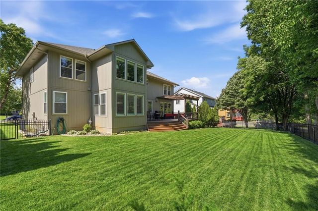 4910 W 155TH Terrace, Overland Park, KS 66224