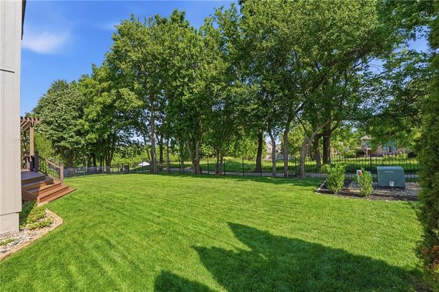 4910 W 155TH Terrace, Overland Park, KS 66224
