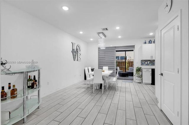 1042 SE 23rd Terrace, Homestead, FL 33035