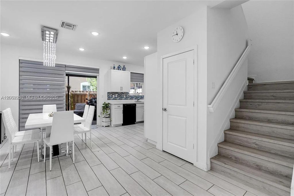 1042 SE 23rd Terrace, Homestead, FL 33035