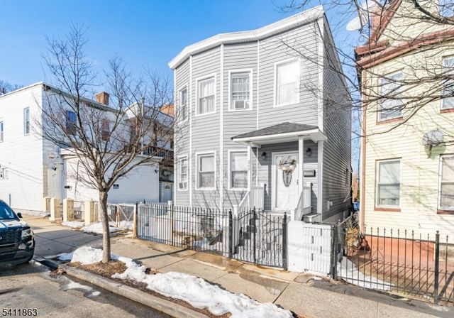 209 Taylor St, City Of Orange Twp., NJ 07050