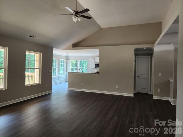 1940 Friendly Lane 38, Newton, NC 28658