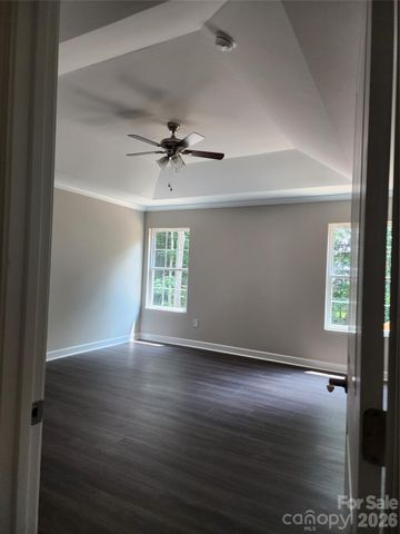1940 Friendly Lane 38, Newton, NC 28658