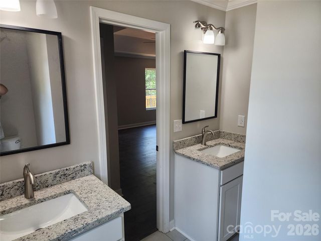 1940 Friendly Lane 38, Newton, NC 28658