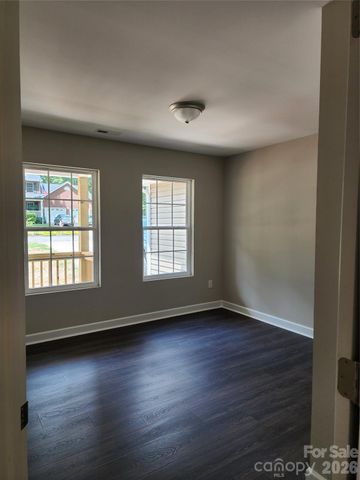 1940 Friendly Lane 38, Newton, NC 28658