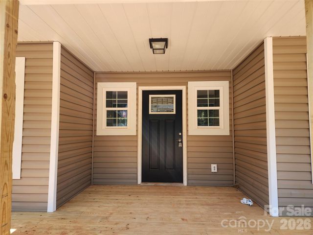 1940 Friendly Lane 38, Newton, NC 28658