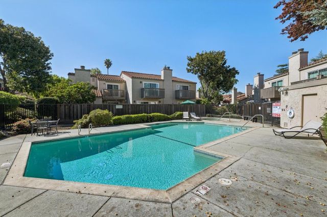 142 Mission Drive, East Palo Alto, CA 94303