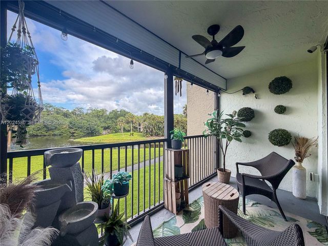 2900 NW 42nd Ave A207, Coconut Creek, FL 33066