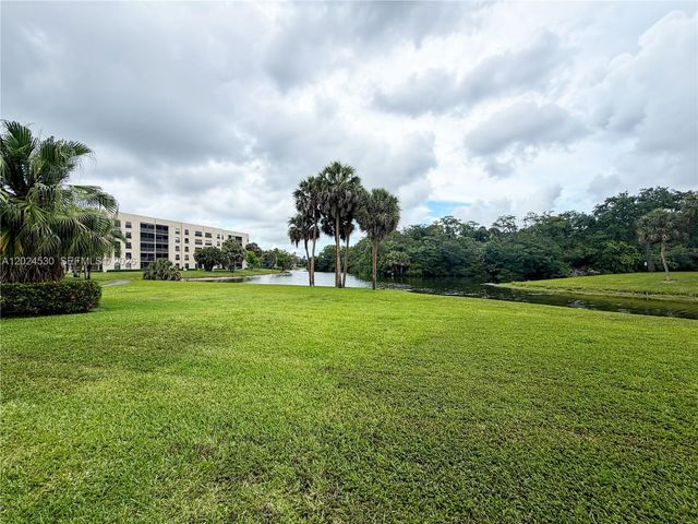2900 NW 42nd Ave A207, Coconut Creek, FL 33066