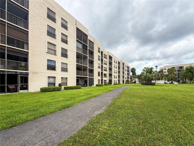 2900 NW 42nd Ave A207, Coconut Creek, FL 33066