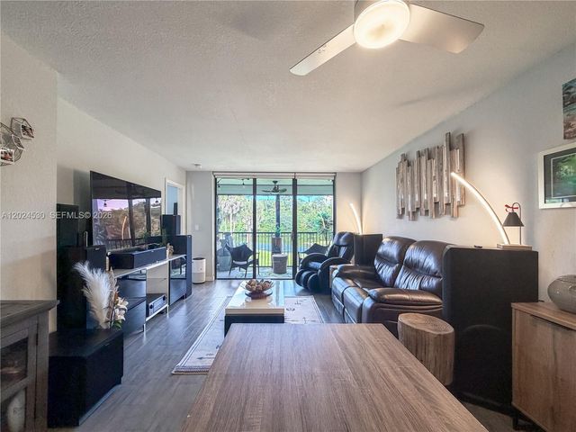 2900 NW 42nd Ave A207, Coconut Creek, FL 33066