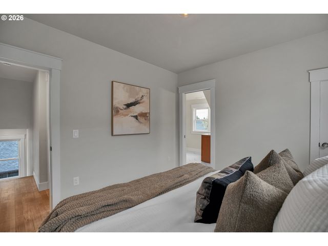 2535 Se 32ND Ave, Portland, OR 97202