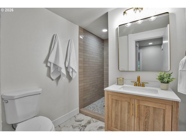 2535 Se 32ND Ave, Portland, OR 97202