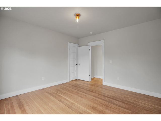 2535 Se 32ND Ave, Portland, OR 97202