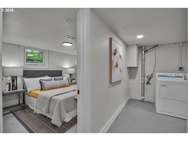 2535 Se 32ND Ave, Portland, OR 97202