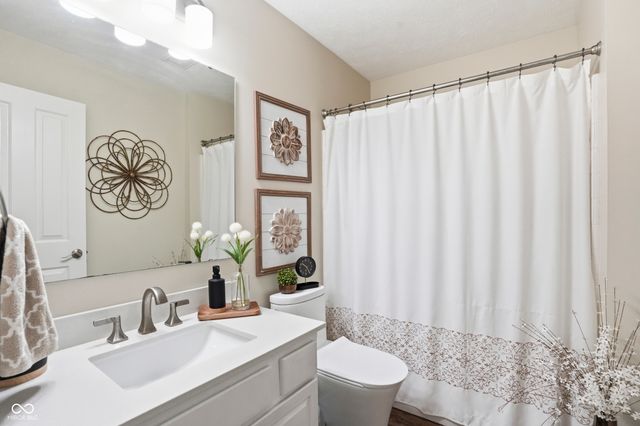 4226 Alverdo Lane, Carmel, IN 46033