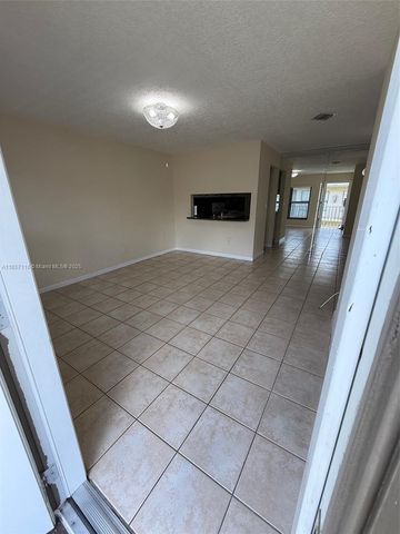 15302 SW 72nd St 29-21, Miami, FL 33193