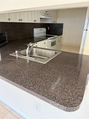 15302 SW 72nd St 29-21, Miami, FL 33193